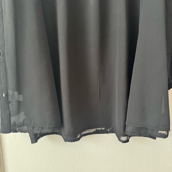 Vince Camuto Black Blouse with Sheer Patterned Sleeves Size S - Picture 15 of 16
